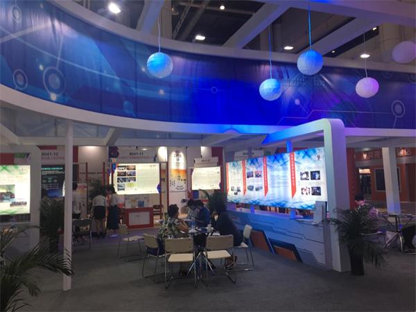 九游老哥J9俱乐部电商软交会上展精彩